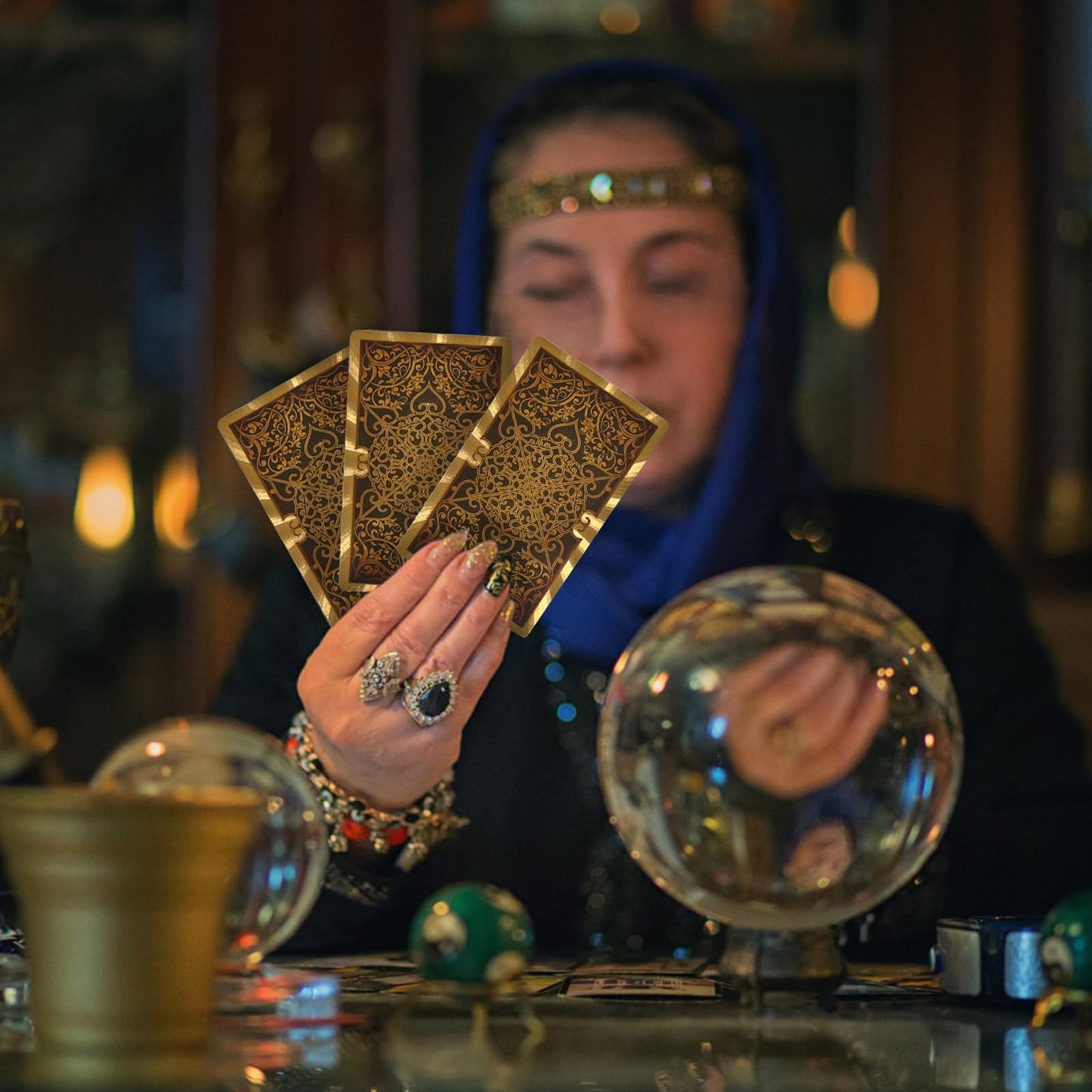 CuBalia Classic Tarot Cards Deck Set with Guidebook, Luxury Gold Foil Waterproof Tarot Cards, Wrinkle Resistant Fortune Telling Toy for Beginners&Expert, Durable PVC Tarot Deck with Cardboard Box