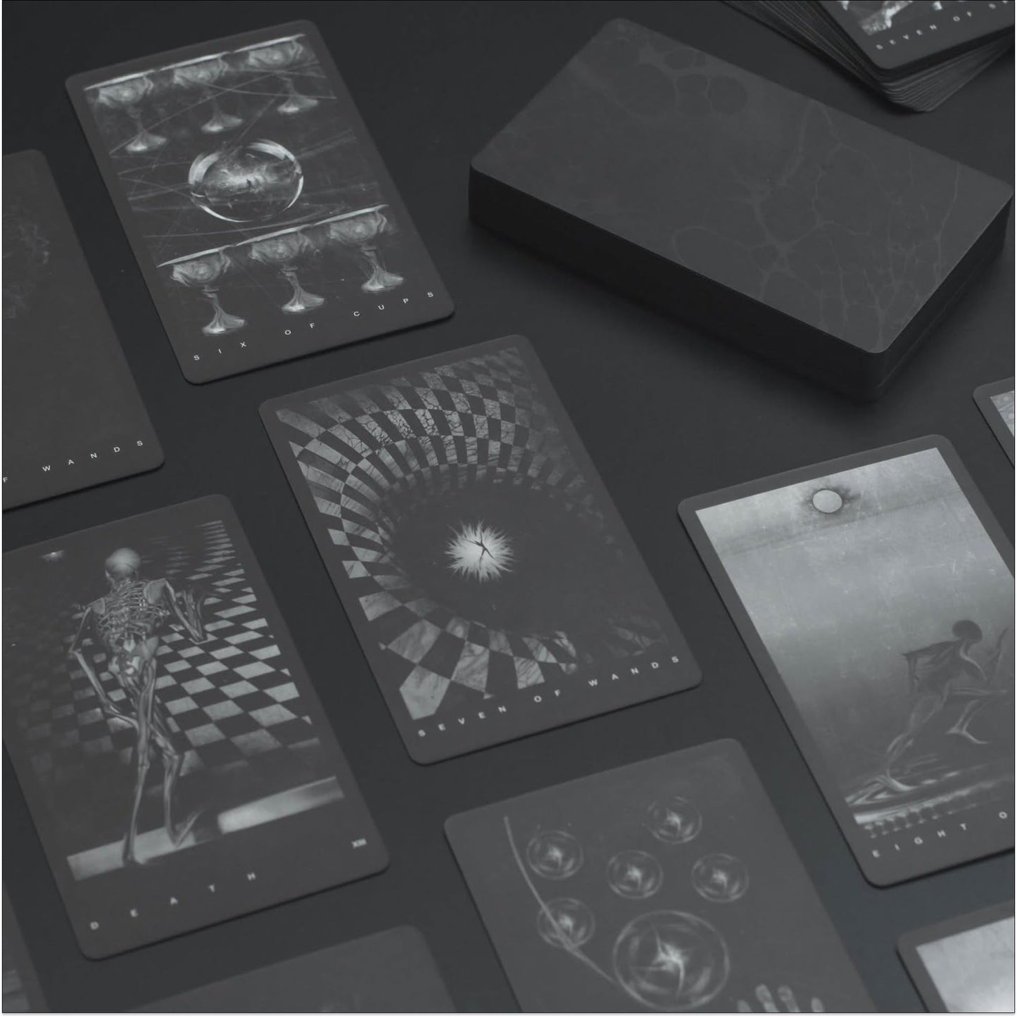 Da Brigh Black Tarot Deck