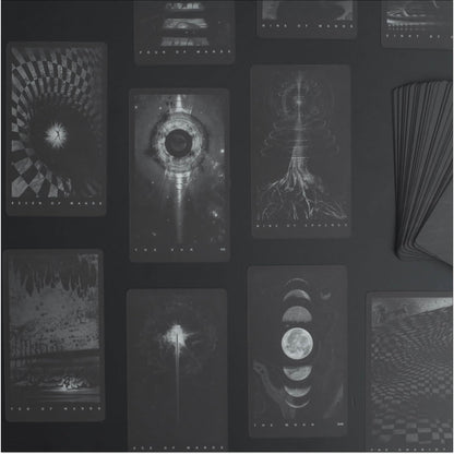 Da Brigh Black Tarot Deck