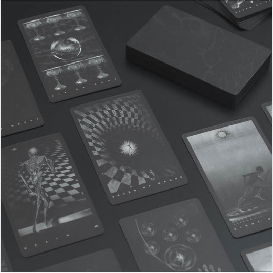 Da Brigh Black Tarot Deck