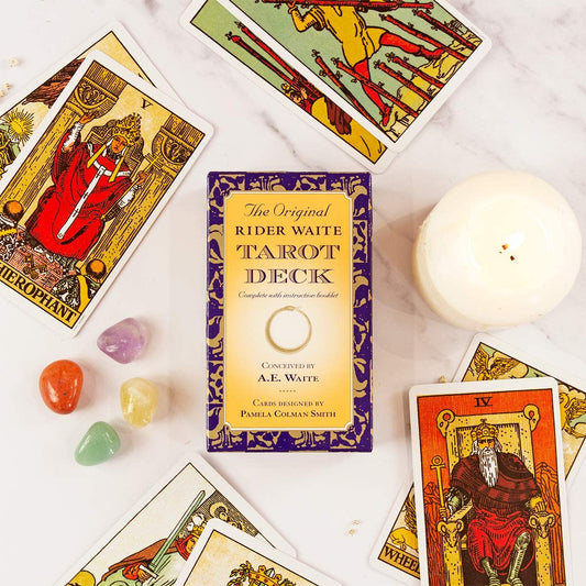 The Original Rider Waite Tarot Deck: 78 beautifully illustrated cards and instructional booklet